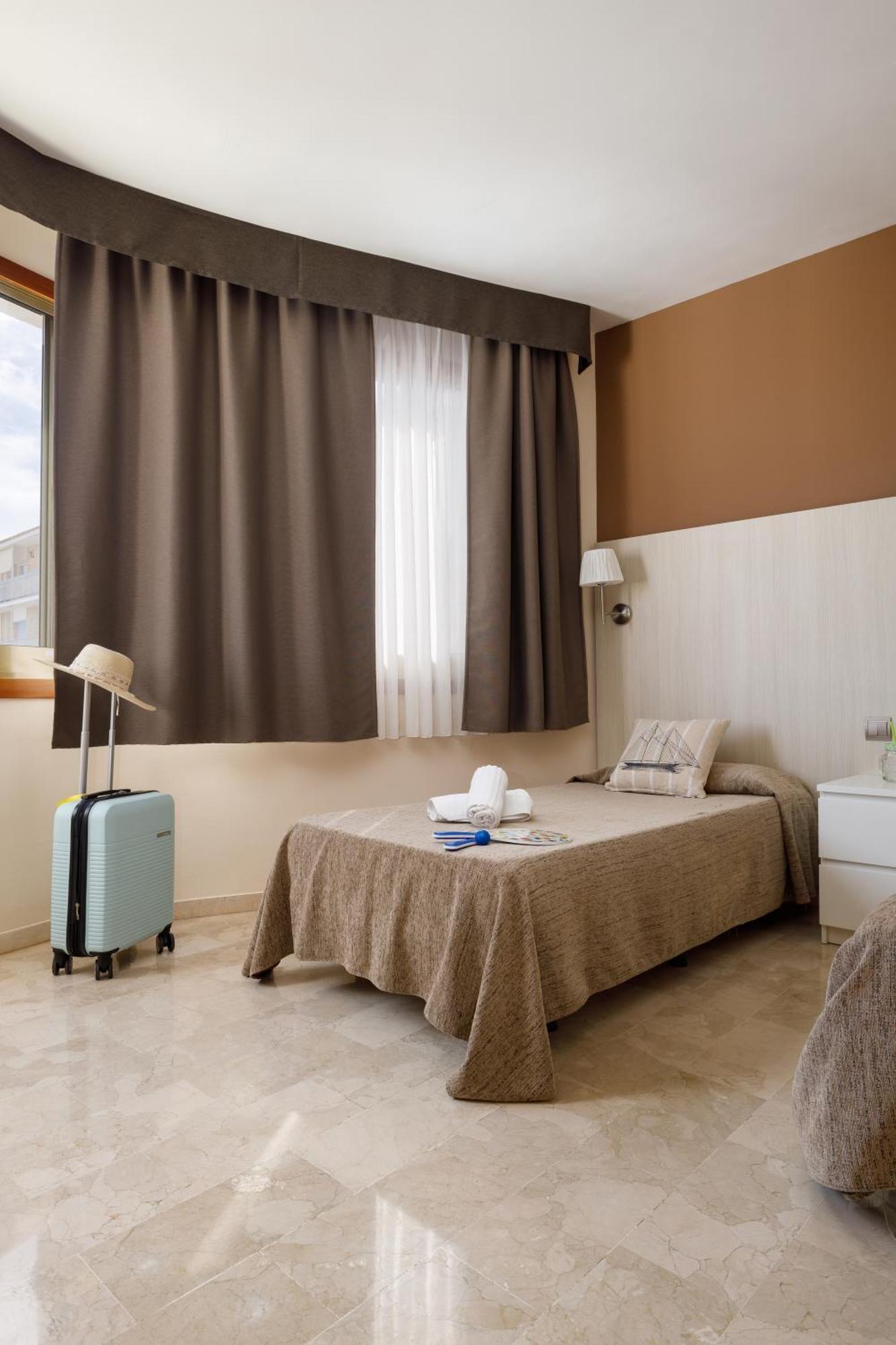 Hotel Alguer Л'Амеля-да-Мар Екстер'єр фото