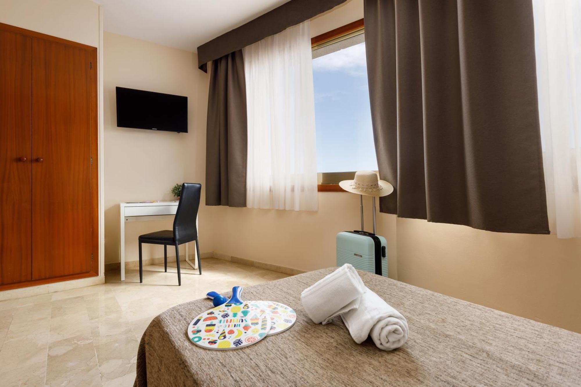 Hotel Alguer Л'Амеля-да-Мар Екстер'єр фото