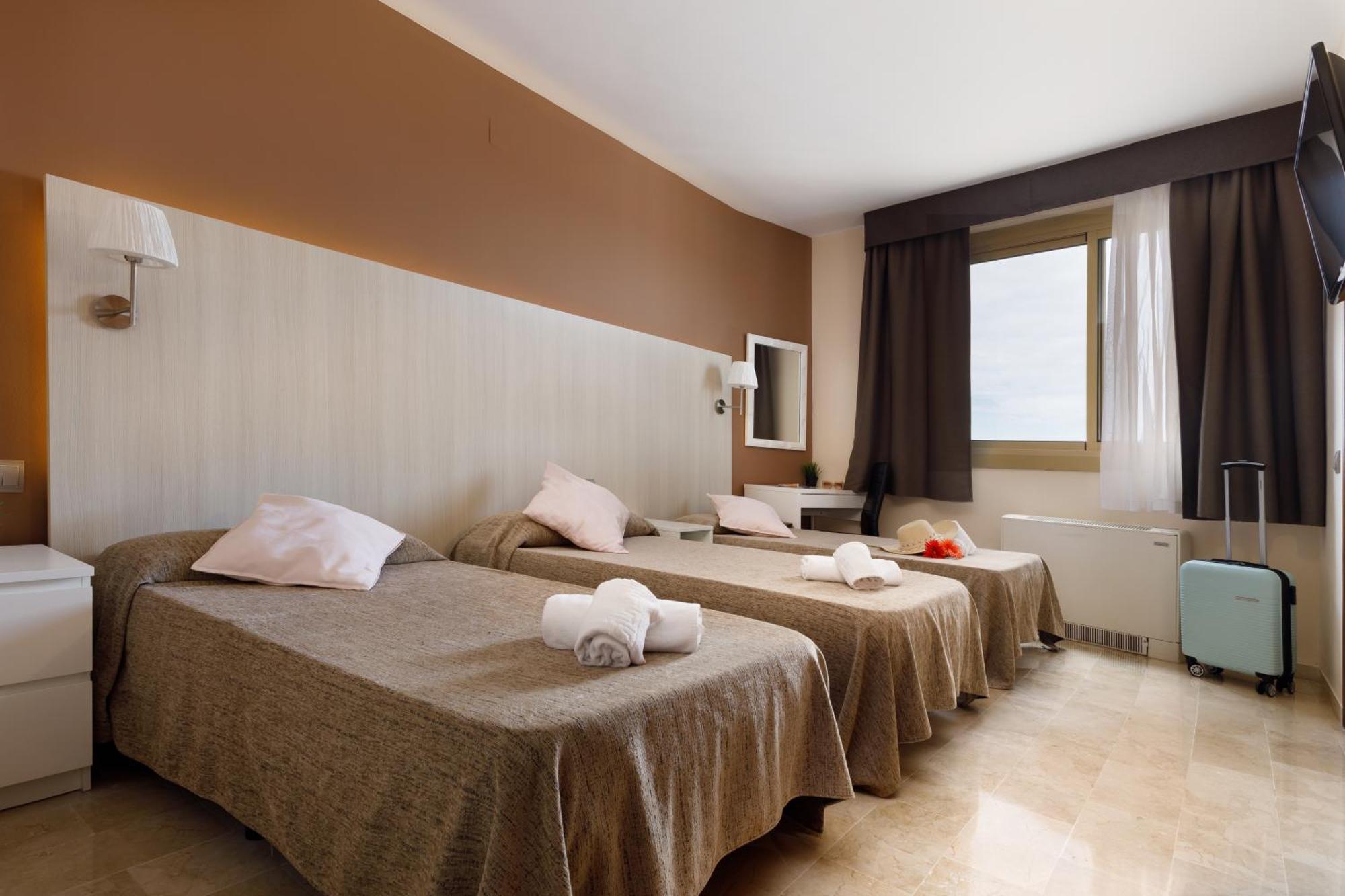 Hotel Alguer Л'Амеля-да-Мар Екстер'єр фото