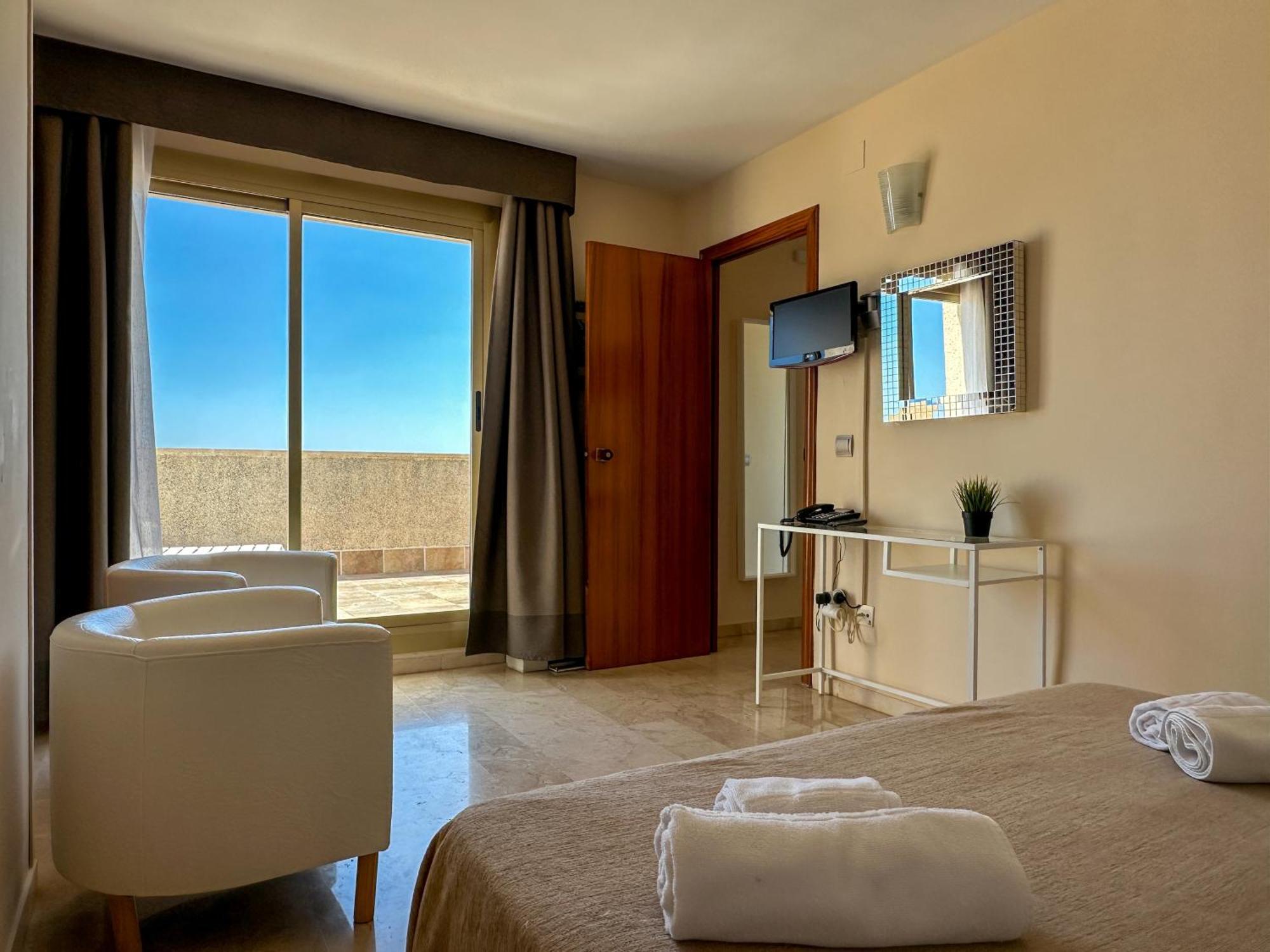 Hotel Alguer Л'Амеля-да-Мар Екстер'єр фото